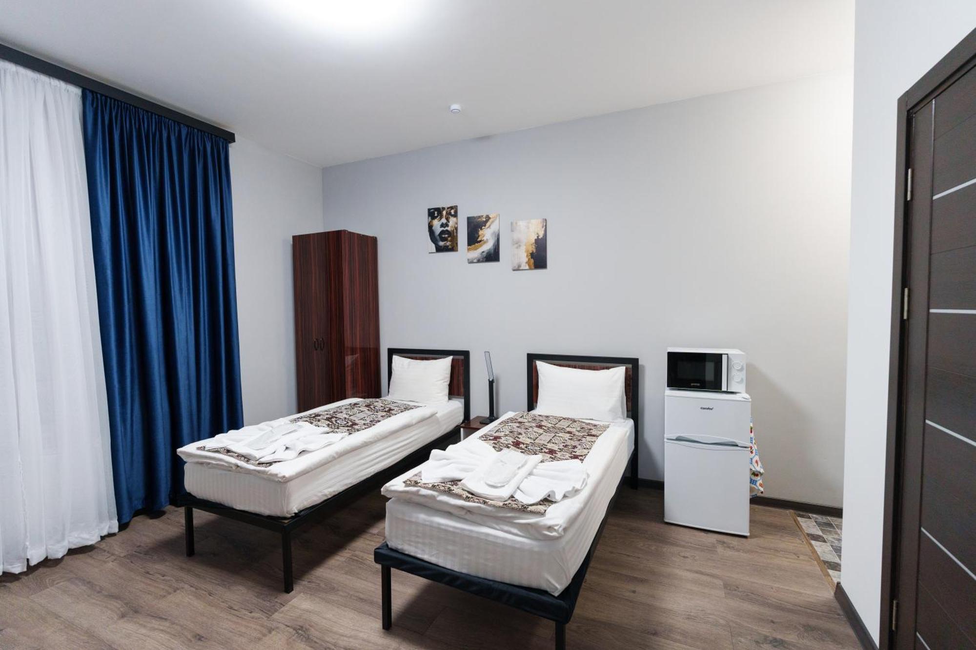 Gh Family Hotel Єреван Екстер'єр фото